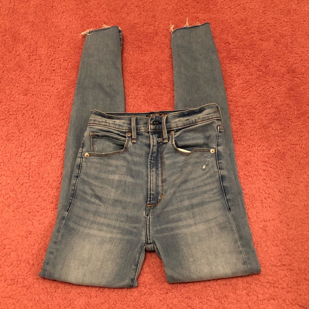 NWOT Abercrombie Jeans